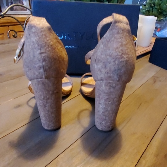 Guiltysoles

Jazmine Cork Block Heel - Picture 5 of 8